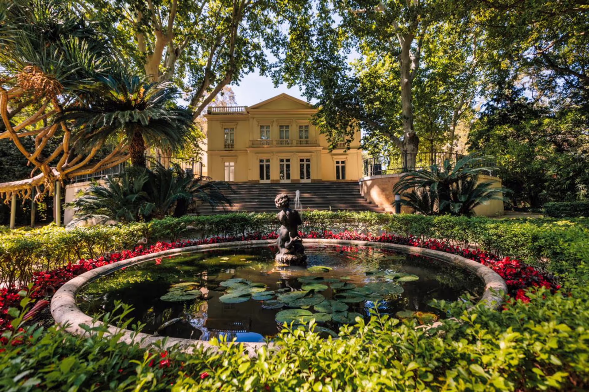 Estate Landscaping at Grand Scale